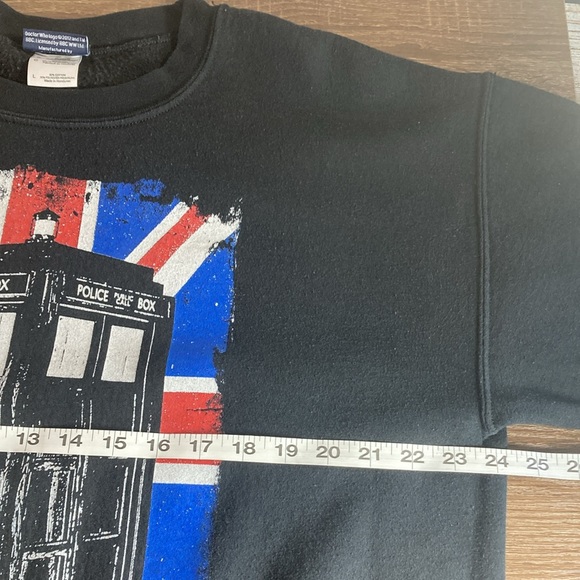 MENS CREW SWEATSHIRT DR. WHO TV SHOW TARDIS BBC RIPPLE JUNCTION LARGE EUC - Picture 4 of 7